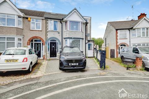 6 bed property, in Grenville Avenue, £500,000