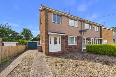 3 bed property, in Westwick, £200,000