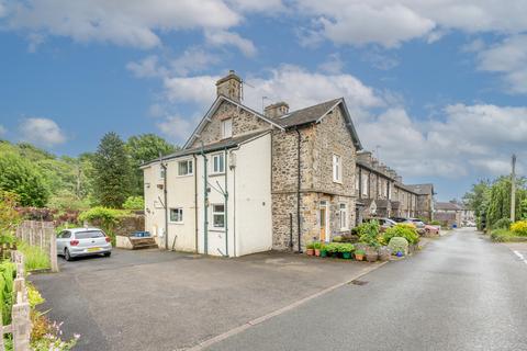 2 bed property, in 2 Low Cottages, £250,000