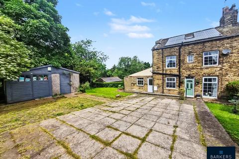 3 bed property, in New Toftshaw, £285,000