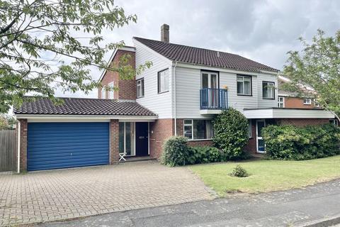 4 bed property, in Queen Anne Drive, £1,250,000