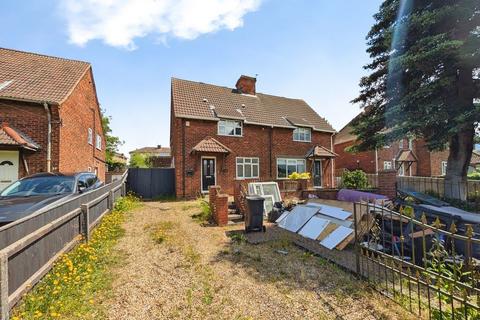 2 bed property, in Fairway, £139,950