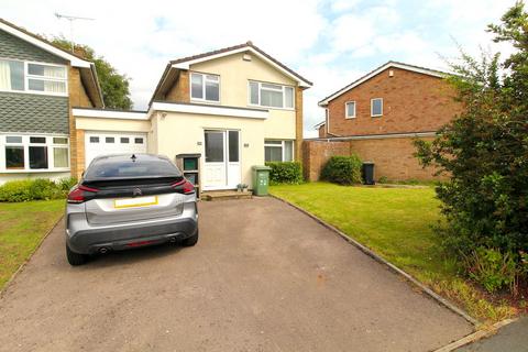 3 bed property, in Greenhill Road, £430,000