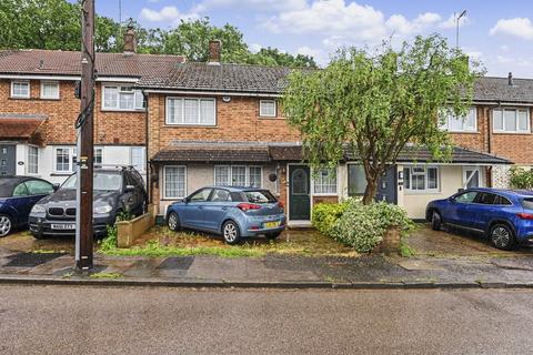3 bed property, in Acorn Road, £400,000