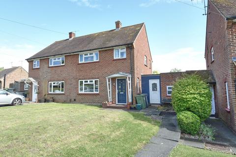 3 bed property, in South Side, £375,000