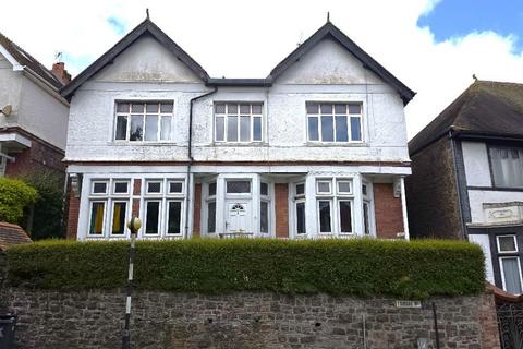 3 bed property, in Roath Park, £300,000