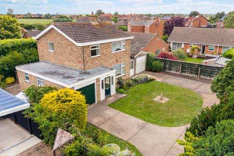 3 bed property, in Police House, £190,000