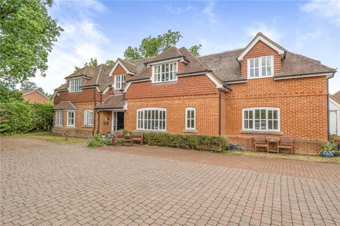 3 bed property, in School Lane, £375,000