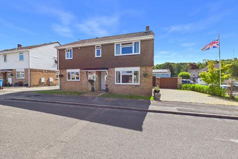 4 bed property, in Greenhayes, £535,000