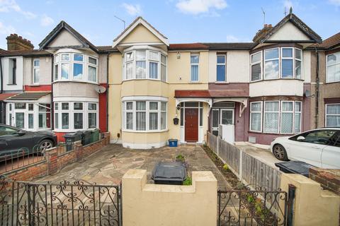 3 bed property, in Vernon Road, £525,000