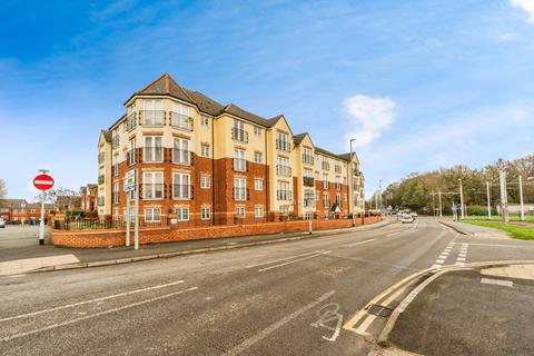 2 bed property, in Actonville Avenue, £105,000