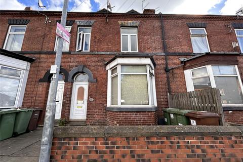 4 bed property, in Flats 1-4, £140,000
