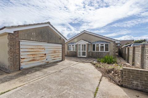 2 bed property, in Lagoon Road, £300,000