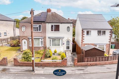 2 bed property, in Herrick Road, £180,000