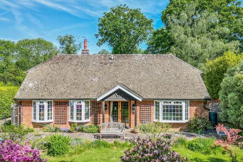 3 bed property, in Burgh Hill, £700,000