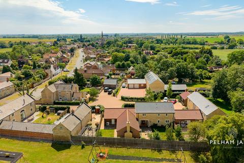 4 bed property, in Langtoft, £700,000