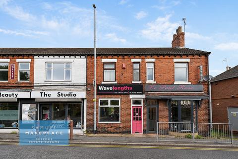 2 bed property, in The Avenue, £120,000