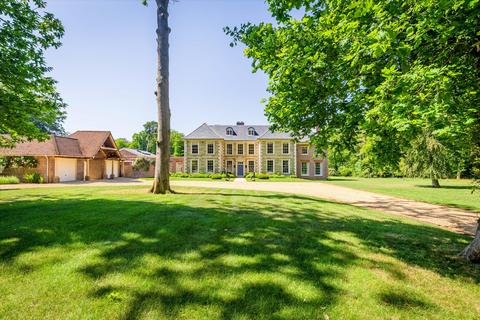 6 bed property, in Hambledon Road, £15,950,000