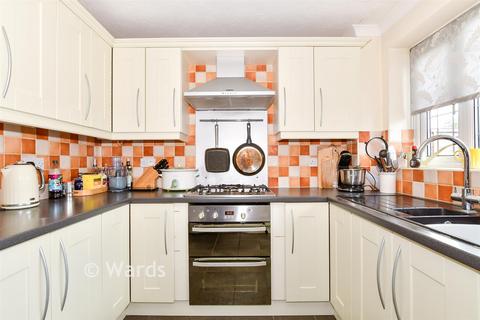 3 bed property, in Woodlea, £425,000