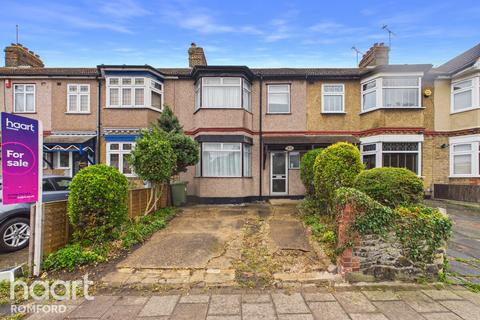 3 bed property, in Rush Green Road, £400,000