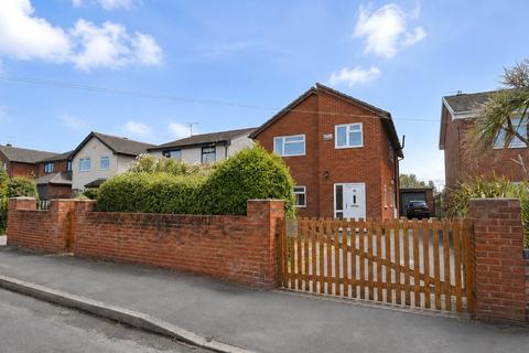 4 bed property, in Beech Avenue, £350,000