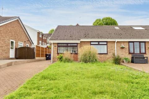 2 bed property, in Kestrel Way, £145,000