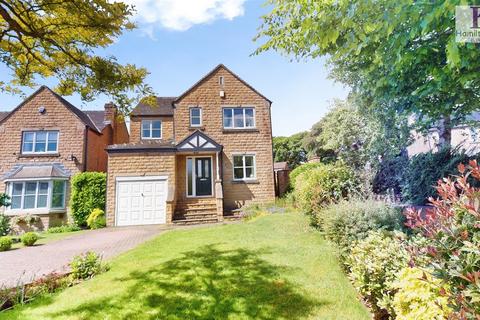 4 bed property, in Upper Hall View, £425,000