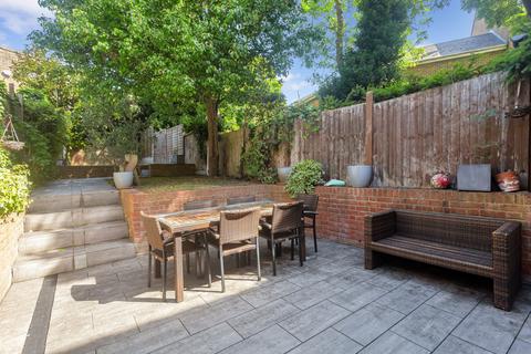 4 bed property, in Hillfield Road, £2,490,000