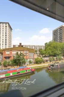 1 bed property, in Branch Place, £475,000