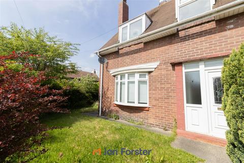 3 bed property, in Zetland Drive, £210,000