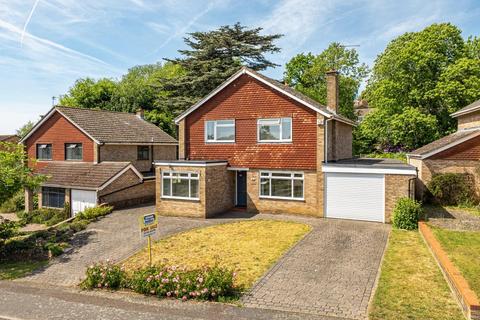 4 bed property, in Woodlands Road, £525,000