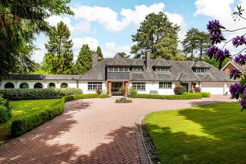 5 bed property, in Kirby Muxloe LE9, £1,595,000