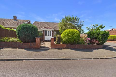 3 bed property, in Larkspur Road, £325,000