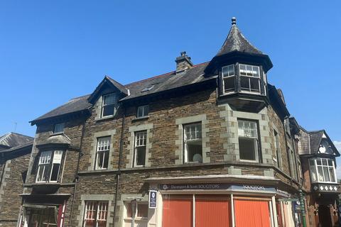 2 bed property, in Loughrigg View, £425,000