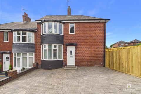 2 bed property, in Pelaw Bank, £160,000
