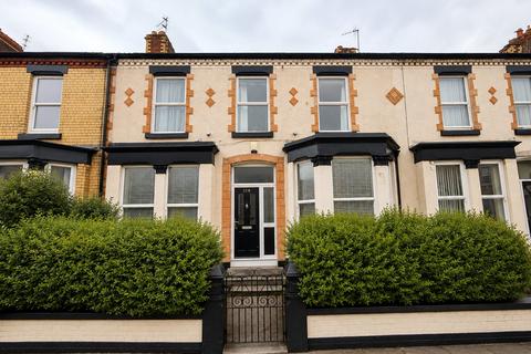 7 bed property, in Borrowdale Road, £440,000