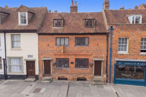 3 bed property, in Wincheap, £380,000