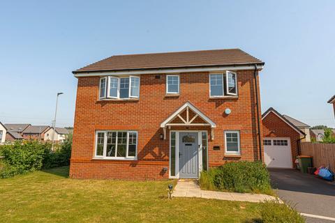 4 bed property, in Brassgout Reen Road, £400,000