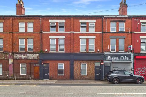 6 bed property, in Kensington, £260,000