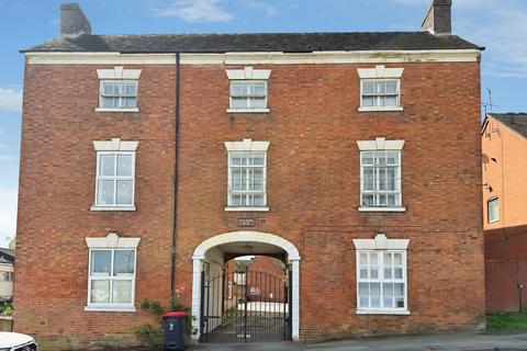 Studio, in Flat 5, £45,000