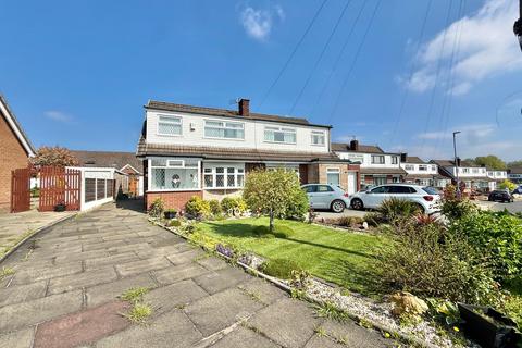 3 bed property, in Glenville Way, £260,000