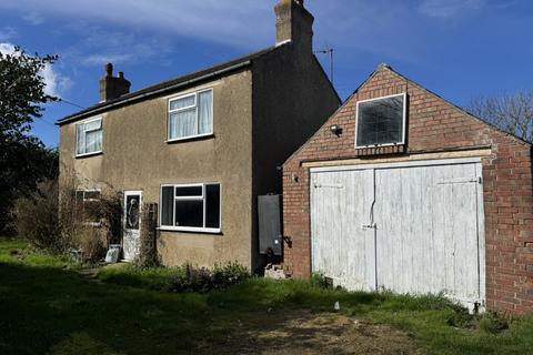 3 bed property, in Greenwood House, £180,000