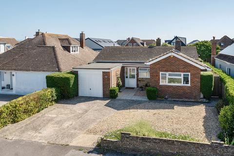 2 bed property, in Marine Drive, £725,000