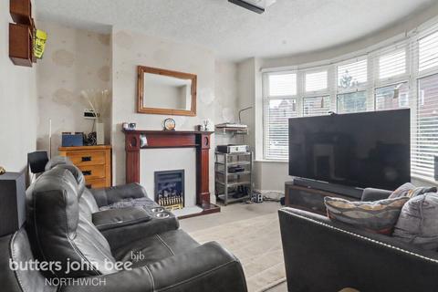 3 bed property, in Middlewich Road, £240,000