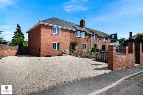 5 bed property, in Talbot Road, £260,000