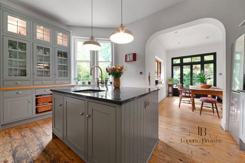 7 bed property, in Blenheim Gardens NW2, £2,850,000