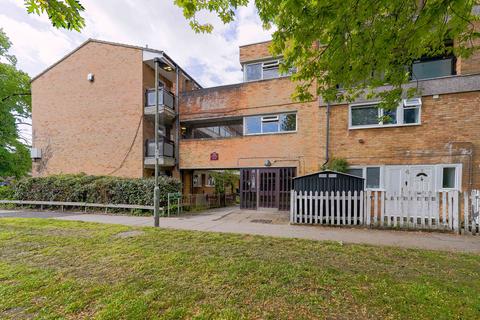 3 bed property, in Tovil Close, £375,000