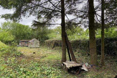Land, in Amenity Land and Building, £20,000