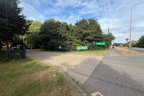 Studio, in Colnbrook By Pass, £500,000