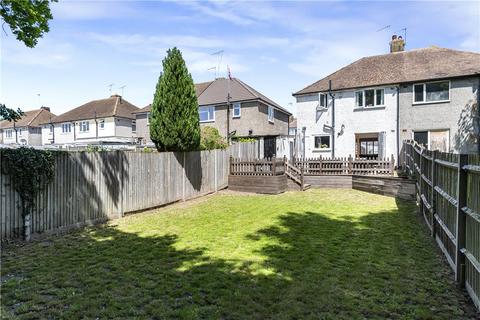 3 bed property, in Lockesley Drive, £525,000